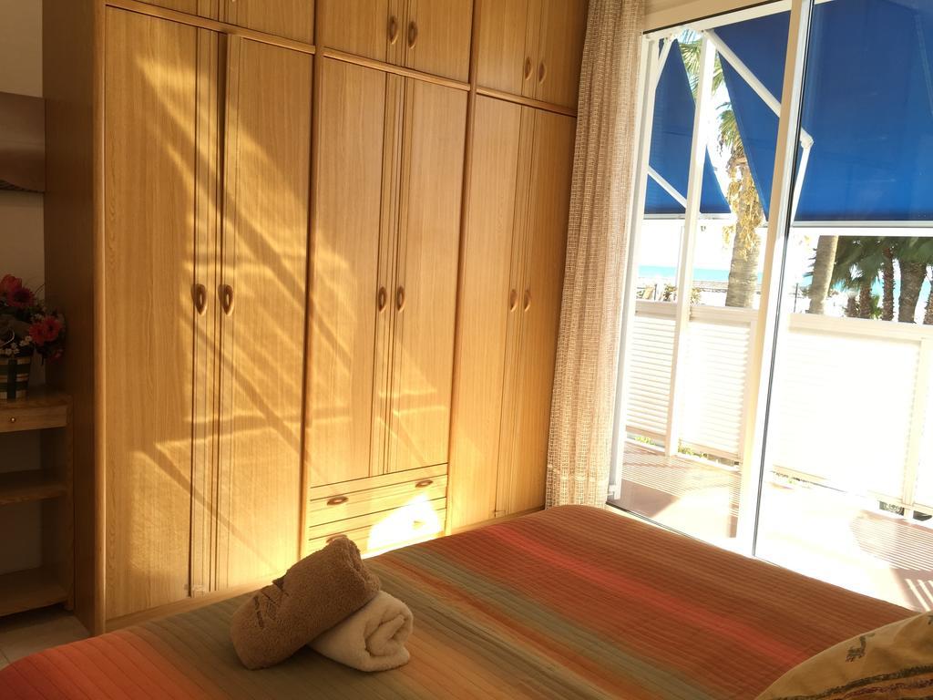 Sitges Seafront Ribera Apartment Quarto foto